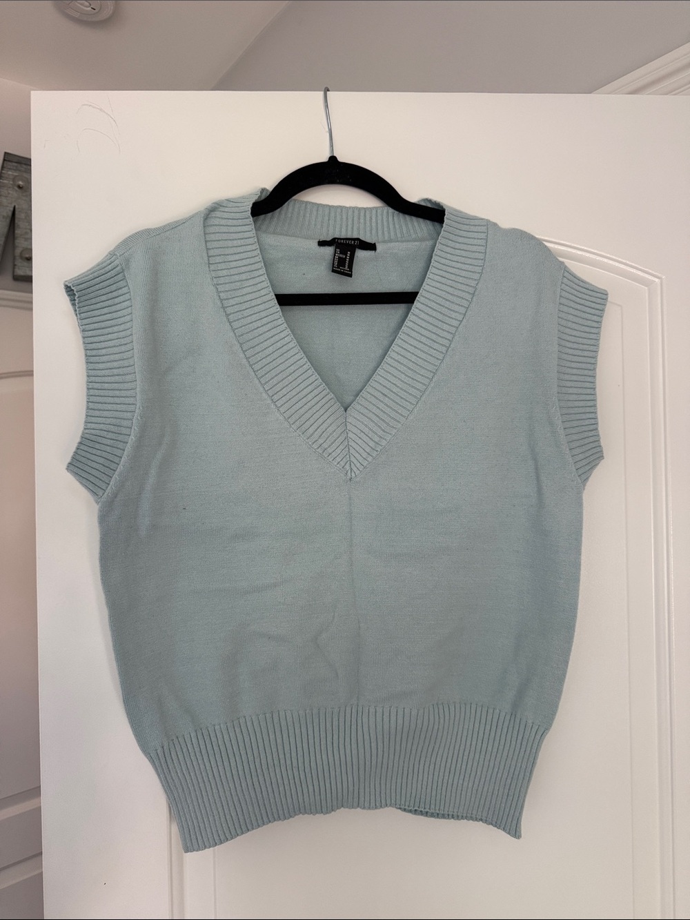 Forever 21 Light Blue V-Neck Sleeveless Sweater Vest